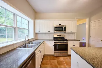 2215 Traywick Chase, Alpharetta, GA 30004 - Photo 10