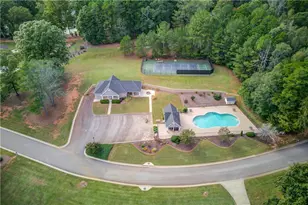 624 Skyland Dr, Hoschton, GA 30548 - Photo 68