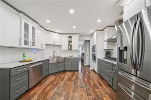 2900 Emerald Springs Dr, Lawrenceville, GA 30045 - Photo 2