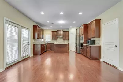 270 Woods Creek Drive, Suwanee, GA 30024 - Photo 16