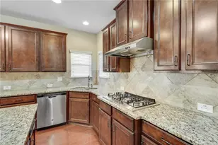 270 Woods Creek Dr, Suwanee, GA 30024 - Photo 18