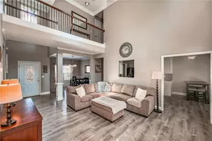 732 E Jefferson St, Hoschton, GA 30548 - Photo 22