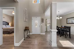 732 E Jefferson St, Hoschton, GA 30548 - Photo 10