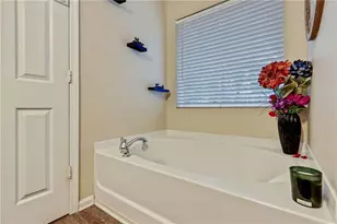 4048 Carlinswood Way, Stone Mountain, GA 30083 - Photo 18