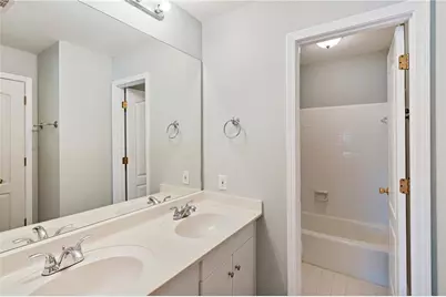 1750 Manor Brook Way, Snellville, GA 30078 - Photo 32