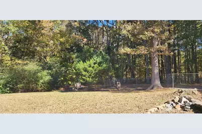 211 Brooks Lane, Winder, GA 30680 - Photo 16