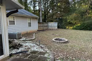 211 Brooks Ln, Winder, GA 30680 - Photo 18