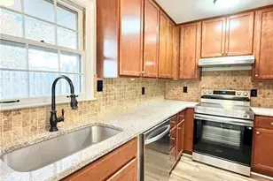 136 Peachtree Memorial Dr NW, Atlanta, GA 30309 - Photo 8