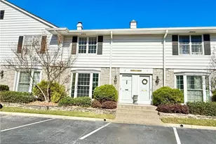 136 Peachtree Memorial Dr NW, Atlanta, GA 30309 - Photo 2