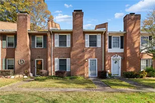 489 Little Rd S E, Marietta, GA 30067 - Photo 2