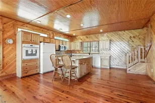 929 Hickory Nut Mountain Rd, Tallulah Falls, GA 30573 - Photo 10