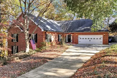 4570 Deep Creek Drive, Sugar Hill, GA 30518 - Photo 2