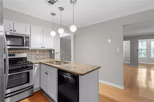 2045 Brian Way, Decatur, GA 30033 - Photo 6