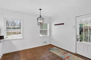 1127 Moores Mill Rd NW, Atlanta, GA 30327 - Photo 10