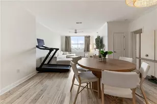 2479 Peachtree Rd NE, Atlanta, GA 30305 - Photo 16