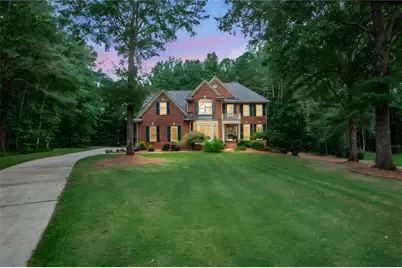 110 Sutton Court, Tyrone, GA 30290 - Photo 2