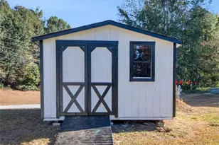 1028 Dixie Dr, Jonesboro, GA 30236 - Photo 4