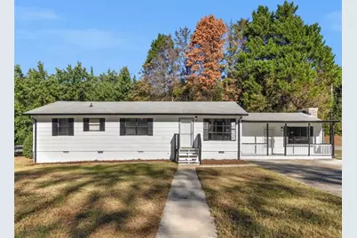 1028 Dixie Drive, Jonesboro, GA 30236 - Photo 2