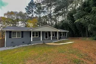 682 Brass Key Ct, Lawrenceville, GA 30046 - Photo 2