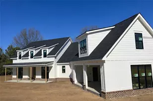 110 Vogel Street NE, Calhoun, GA 30701 - Photo 2