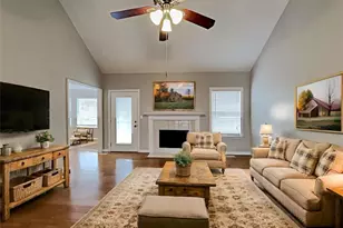 3931 Robindale Dr, Douglasville, GA 30135 - Photo 2