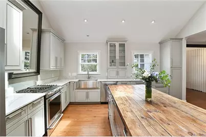 2067 Fairhaven Circle NE, Atlanta, GA 30305 - Photo 16