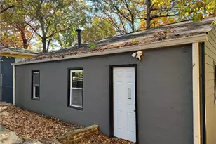 1585 Ezra Church Dr NW, Atlanta, GA 30314 - Photo 10