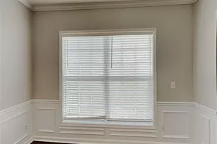 365 Laurelton Cir, Lawrenceville, GA 30044 - Photo 10