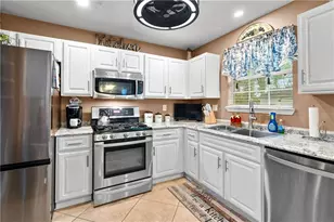 1380 Pebble Beach Ln, Hampton, GA 30228 - Photo 18