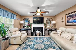 1380 Pebble Beach Ln, Hampton, GA 30228 - Photo 12