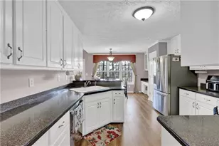 1010 Chapel Hill Dr, Lawrenceville, GA 30045 - Photo 14