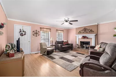 191 Hearthstone Drive S, Newnan, GA 30263 - Photo 6