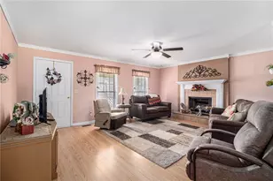 191 Hearthstone Dr S, Newnan, GA 30263 - Photo 6