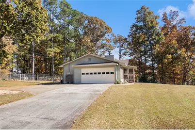 191 Hearthstone Drive S, Newnan, GA 30263 - Photo 1