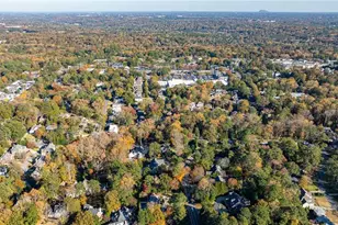 4961 Long Island Dr NW, Sandy Springs, GA 30327 - Photo 10