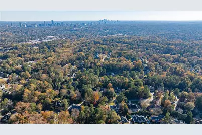 4961 Long Island Drive NW, Sandy Springs, GA 30327 - Photo 8