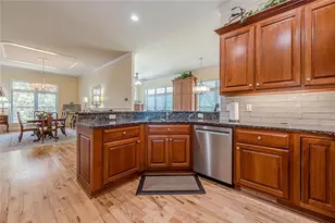 8515 Glen Lake Dr, Cumming, GA 30028 - Photo 22