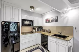 141 Maison Pl NW, Atlanta, GA 30327 - Photo 8