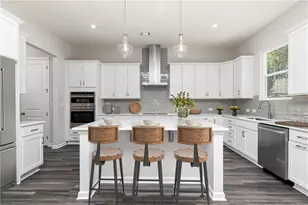 1334 Taylor Knoll Ln, Lawrenceville, GA 30043 - Photo 2