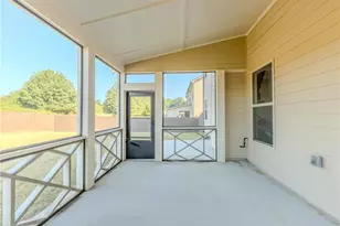 858 W Union Grove Cir, Auburn, GA 30011 - Photo 4