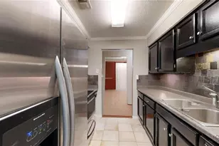 25205 Plantation Dr NE, Atlanta, GA 30324 - Photo 6