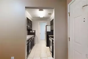 25205 Plantation Dr NE, Atlanta, GA 30324 - Photo 4