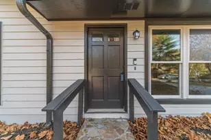 4046 Jami Ln, Snellville, GA 30039 - Photo 4