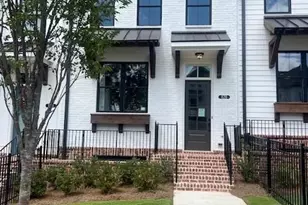 638 Skytop Dr, Cumming, GA 30040 - Photo 4