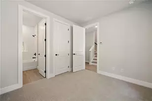 2206 Carlton Ct, Atlanta, GA 30318 - Photo 22