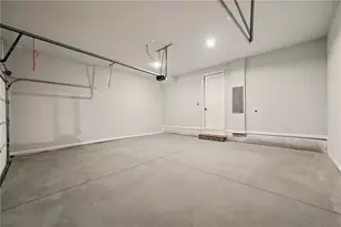 2206 Carlton Ct, Atlanta, GA 30318 - Photo 28