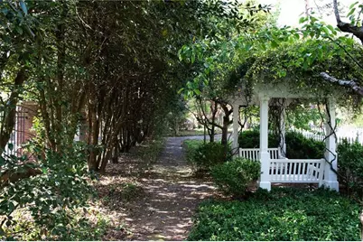 4615 Northside Drive, Atlanta, GA 30327 - Photo 56