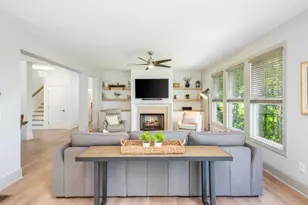 1013 Liberty Spgs Dr, Woodstock, GA 30188 - Photo 16