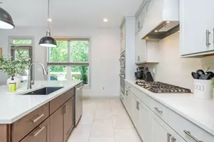 1013 Liberty Spgs Dr, Woodstock, GA 30188 - Photo 18