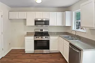 4840 Heather Mill Trace, Snellville, GA 30039 - Photo 2